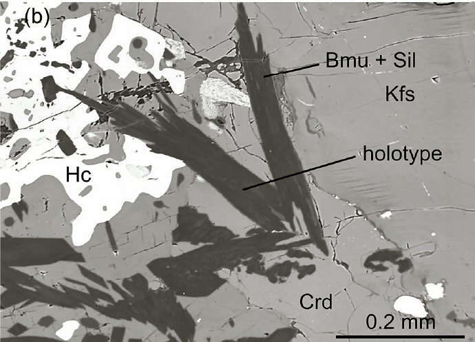 Large Boromullite Image