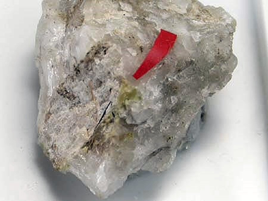 Large Deloneite-(Ce) Image