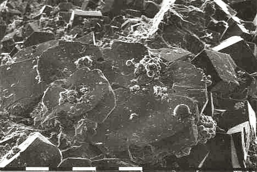 Large Dessauite Image