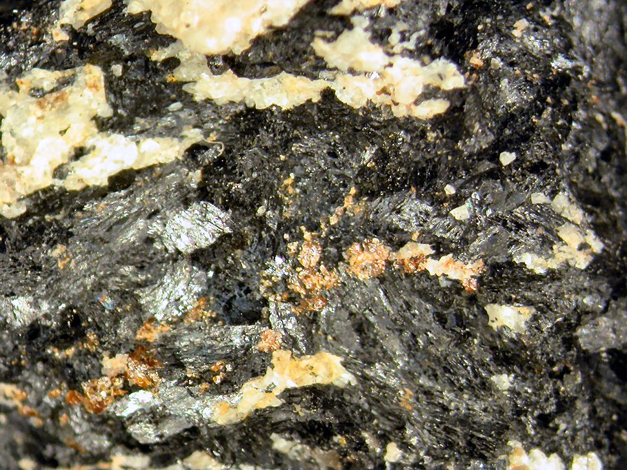 Large Ferric-ferronyboite Image