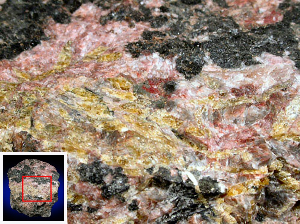 Large Ferro-edenite Image