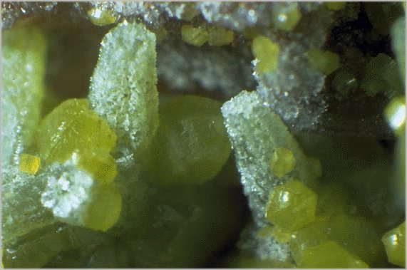 Large Plumbogummite Image