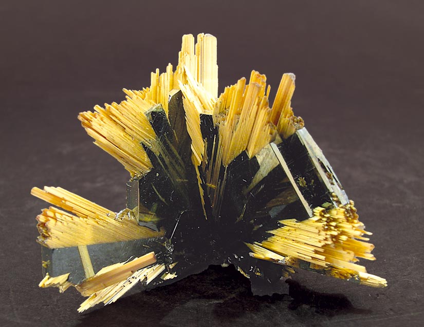 Large Rutile Image