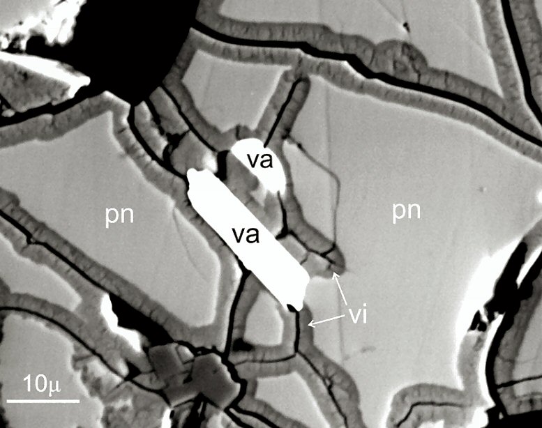 Large Vavrinite Image