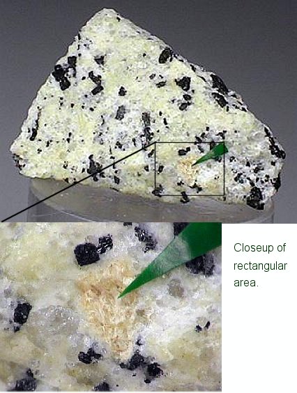 Large Zajacite-(Ce) Image